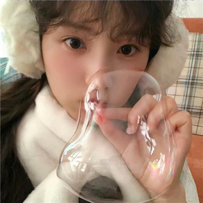 屏住呼吸:挑战冰潜纪录